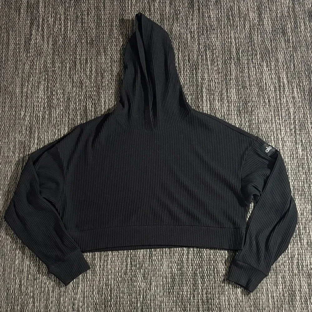 Alo Yoga Muse Hoodie Size Medium